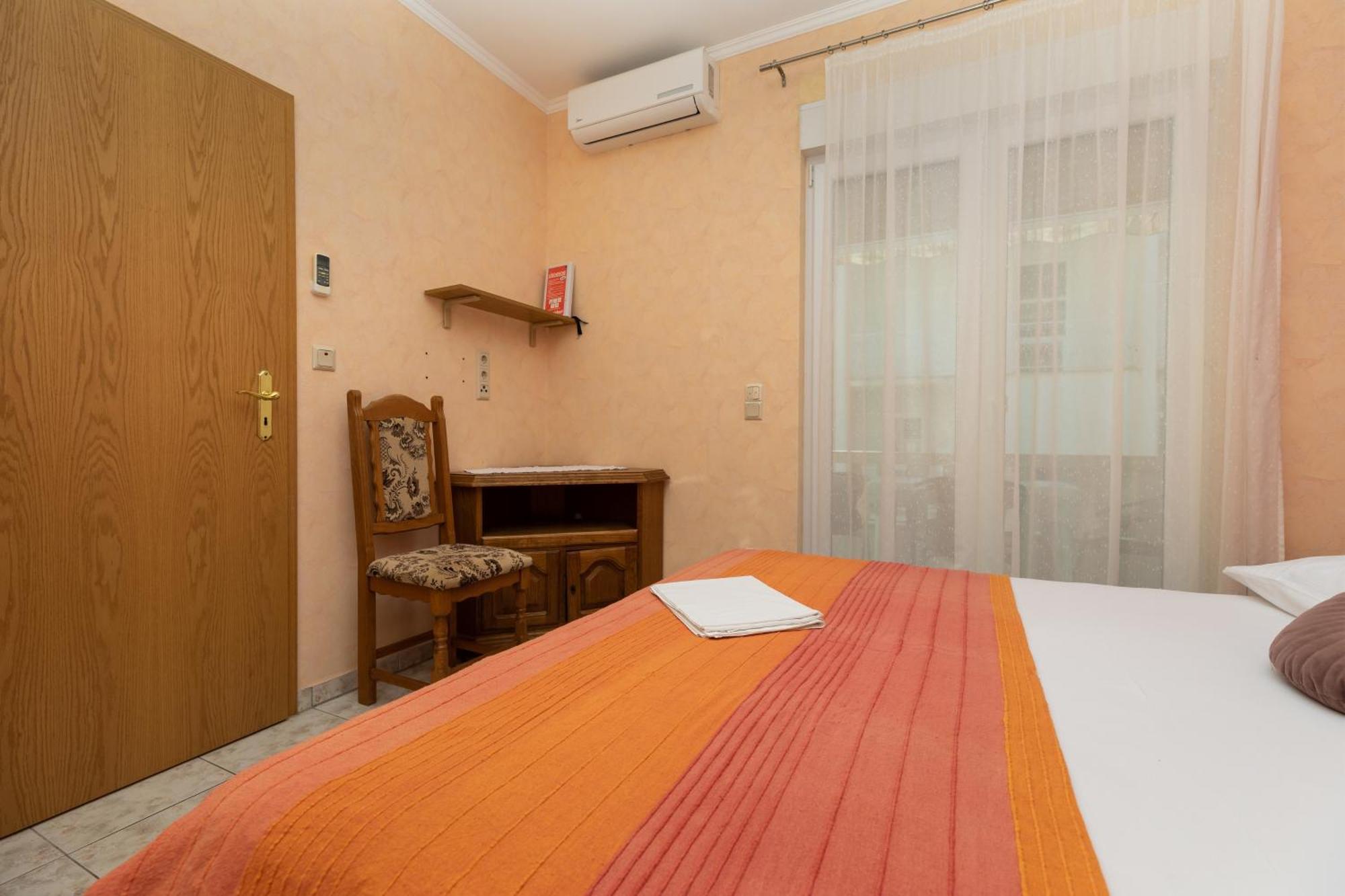 Apartments By The Sea Duce, Omis - 5973 Quarto foto