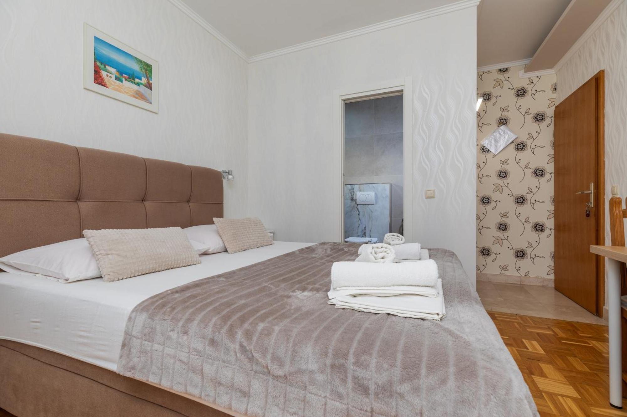 Apartments By The Sea Duce, Omis - 5973 Quarto foto