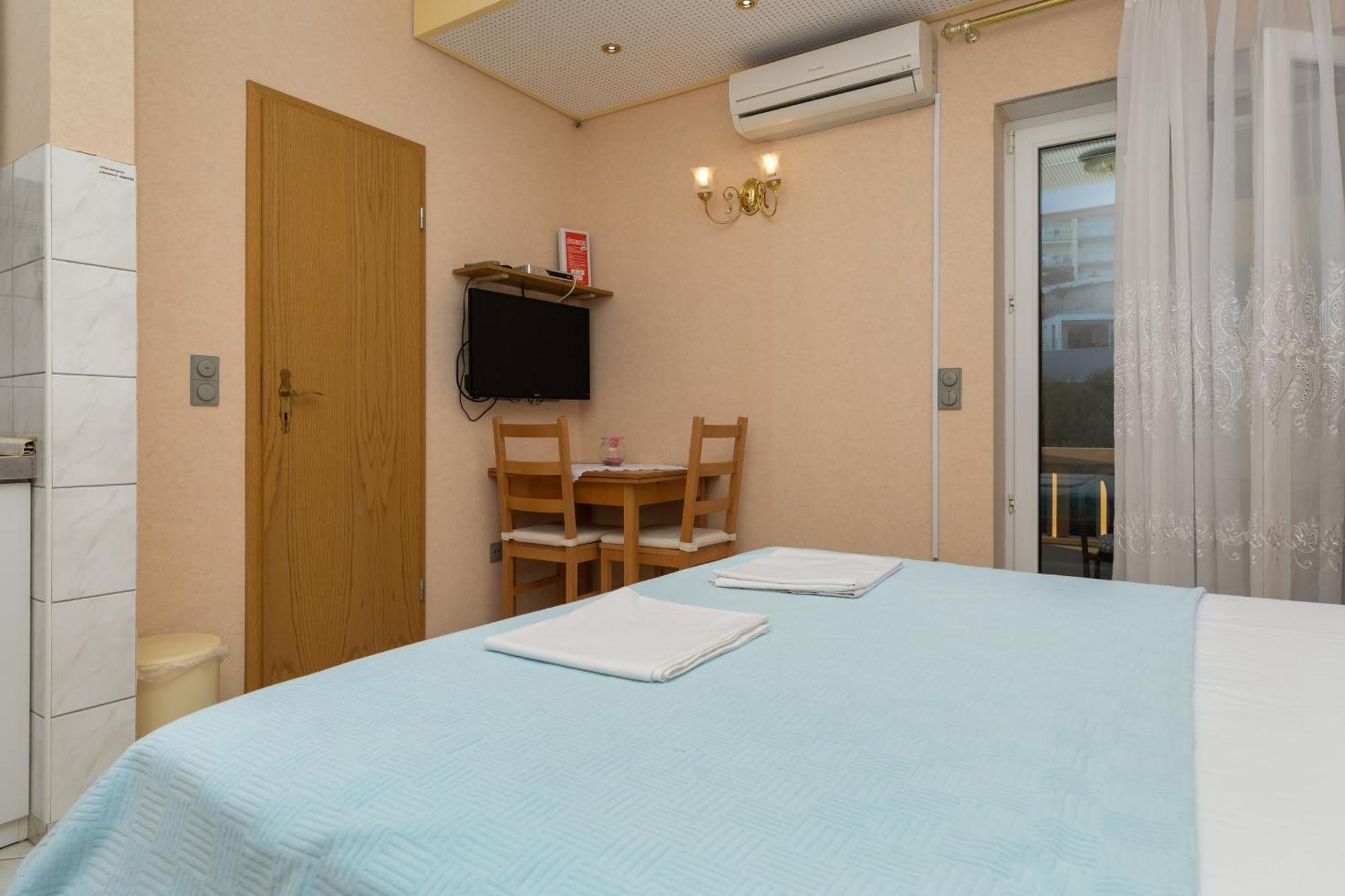 Apartments By The Sea Duce, Omis - 5973 Quarto foto